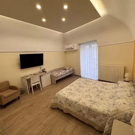 לינה וארוחת בוקר Casa Del Monte 3*